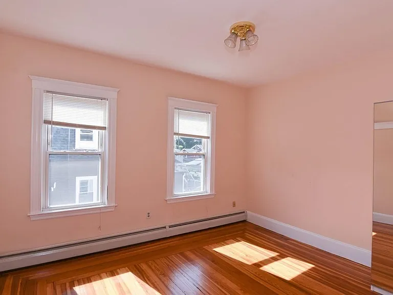 9 Greenville St #3 — Photo 7