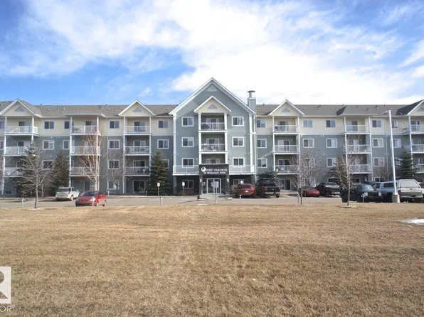 70 Woodsmere Close, Fort Saskatchewan, AB