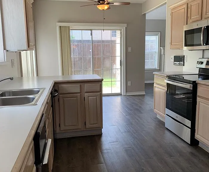 4308 N Capistrano Dr — Photo 4