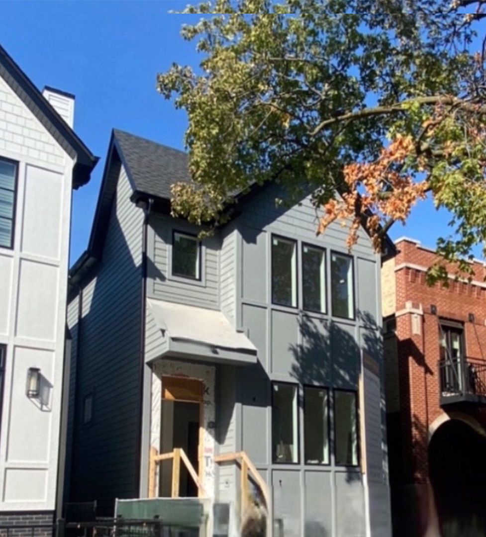 3338 N Oakley Ave, Chicago, IL 60618 | Zillow