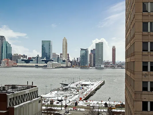 Sold by Sotheby's International Realty | media 15