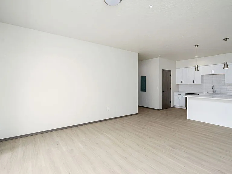 The Vistas Apartments at Beacon Hill — Photo 82