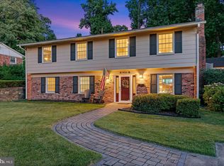 9806 Brixton Ln, Bethesda, MD 20817