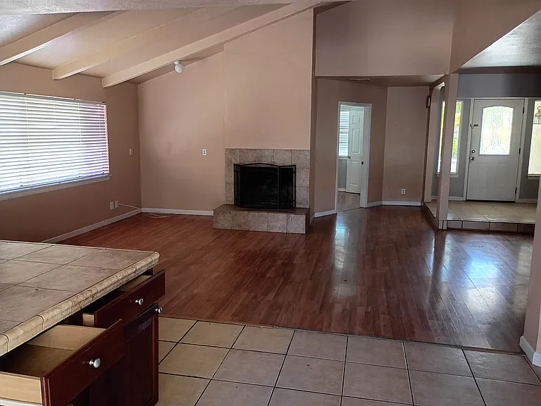 13410 Chinquapin Dr — Photo 2