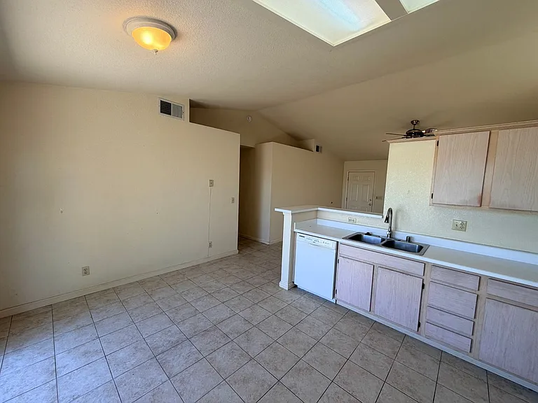 1436 Pintail Cir — Photo 7