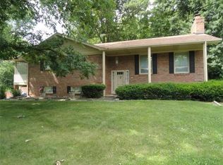 48 Flamingo Dr, Belleville, IL