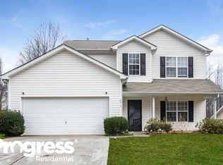 8214 Pozzi Rd, Charlotte, NC 28216