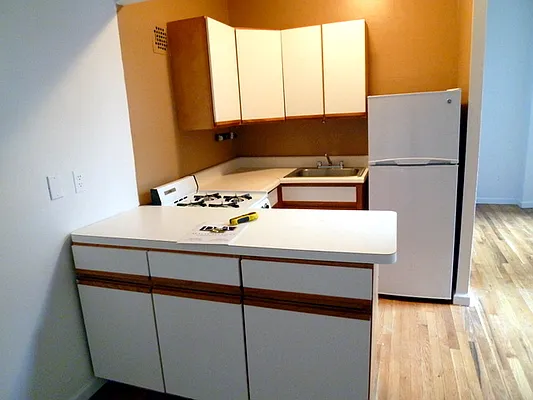 Rented by DSA Realty | media 36