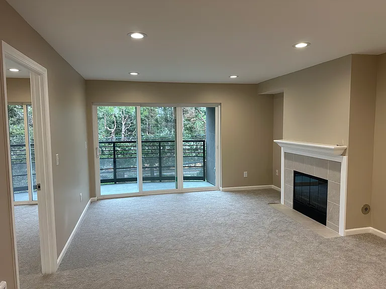 2000 W Barrett St #202 — Photo 4