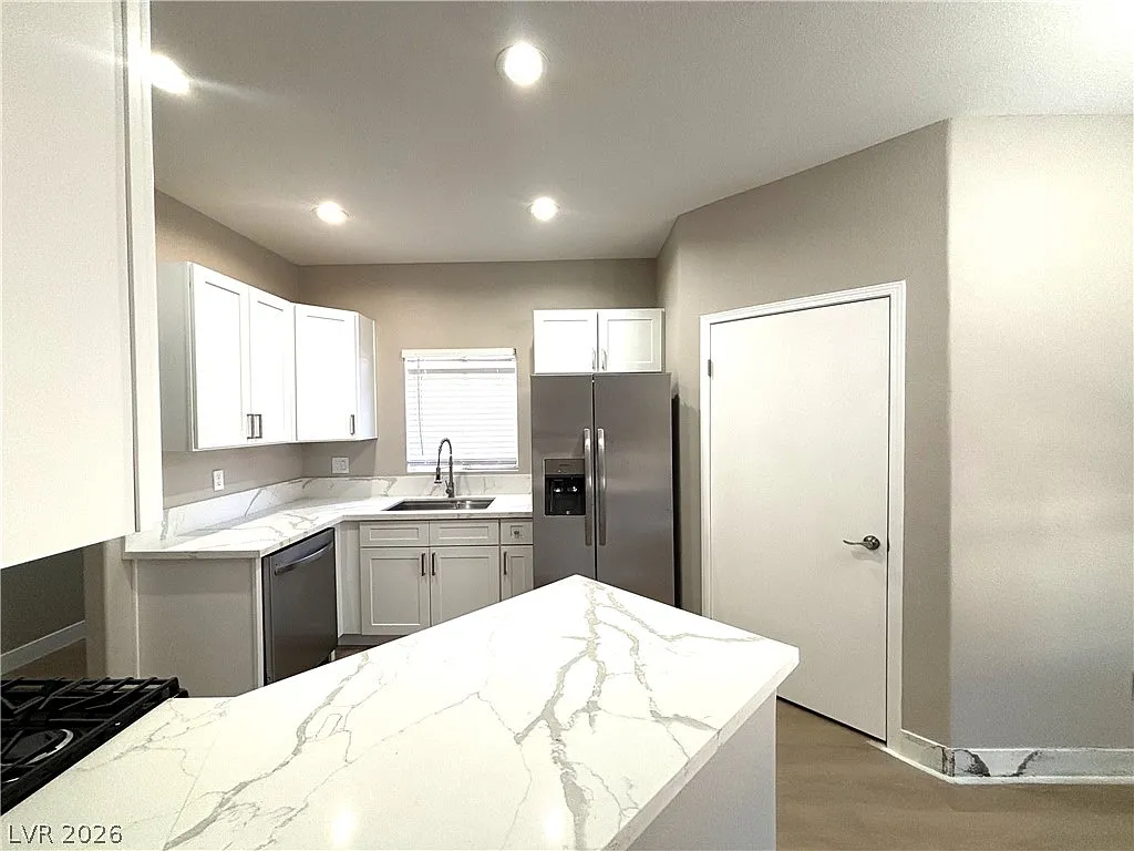 2 bed, 2.0 bath, 1131 sqft, $1,825 — Photo 4
