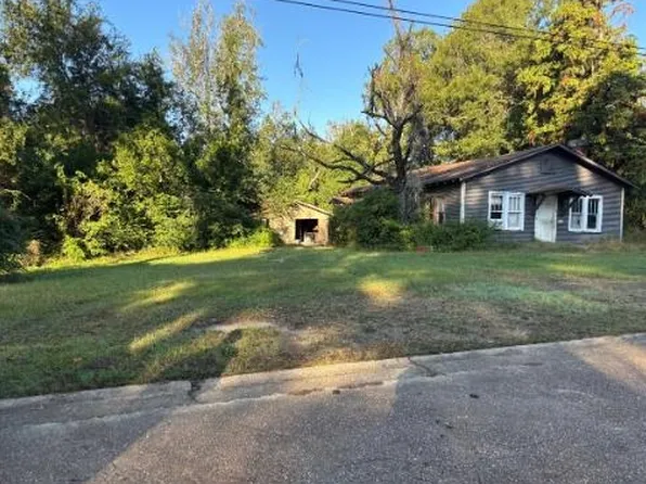 609 S Division St, Deridder, LA 70634