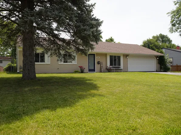 228 Boulder Hill Pass, Montgomery, IL 60538