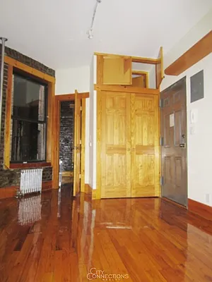 Rented by City Connections Realty | media 8