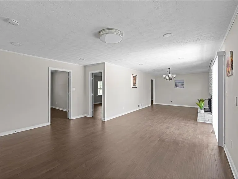 5245 Stonewall Tell Rd — Photo 7