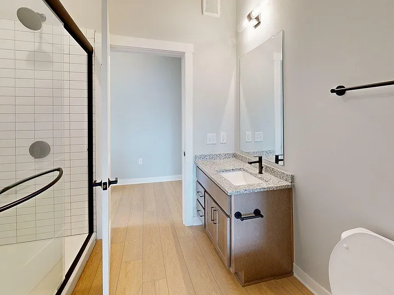 1D-4th-5th-Bathroom 1D-4th-5th-Bathroom