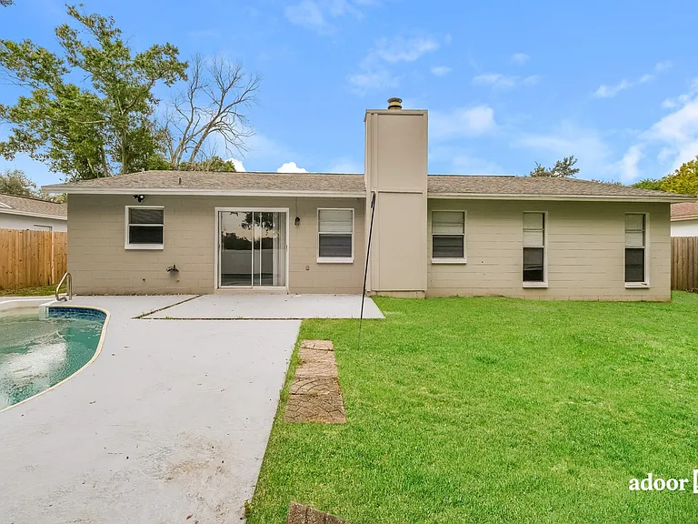 2210 Valleybrook Ave — Photo 13