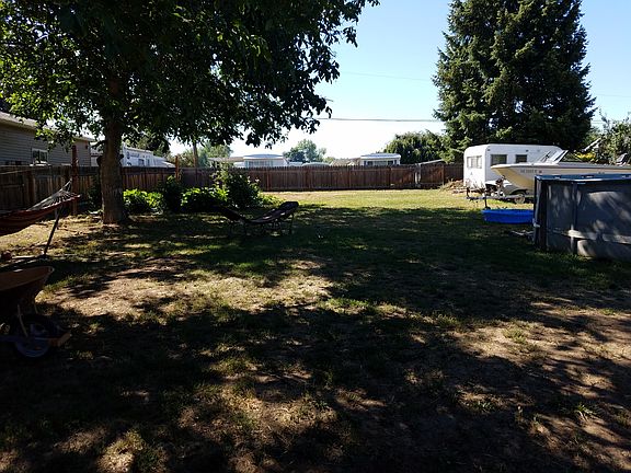2nd image of 212 S Garden Ct