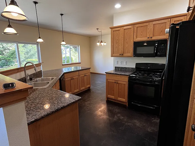 251 W Berry Ridge Rd — Photo 9