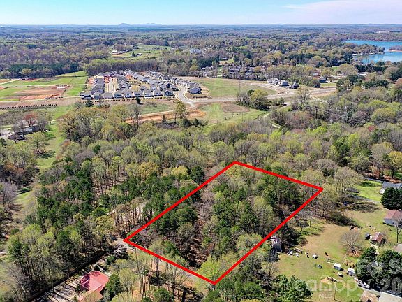 2nd image of 7714 Babe Stillwell Farm Rd