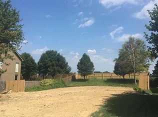 16526 Ames Ave, Omaha, NE 68116