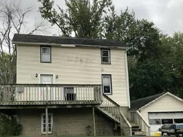 604 Delores St, East Dubuque, IL 61025