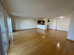 4300 Beverly Glen Blvd APT 302, Sherman Oaks, CA 91423