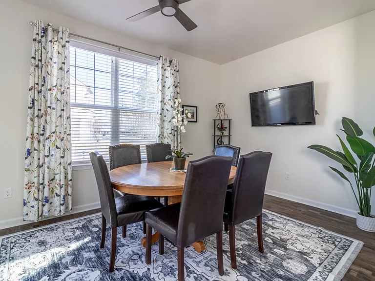 35059 Dundee St — Photo 11