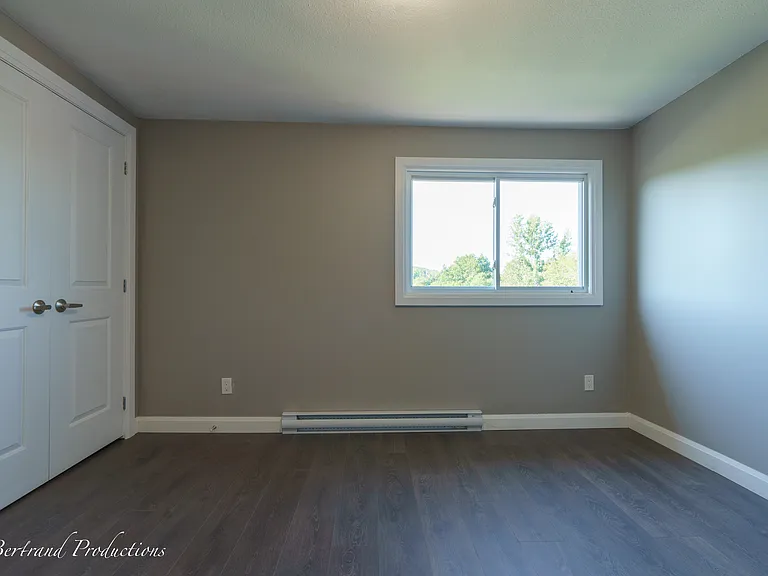 735 Lasalle Blvd — Photo 7