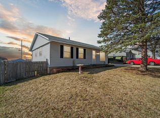 1962 Meridith Dr, Beloit, WI 53511