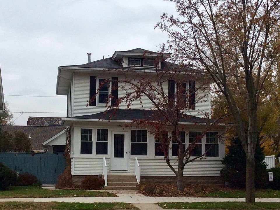 2nd image of 602 W Water St