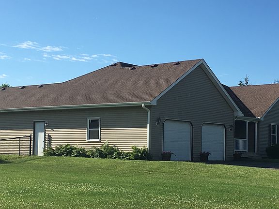 Extended garage w/ workshop