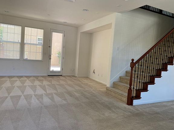2nd image of 816 Blossom Rock Ln