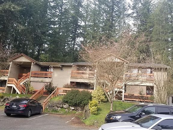 2nd image of 4414 NW Wedgewood Ln #17-20