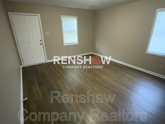 5th image of 414 Wilson Dr