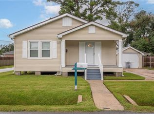 137 Marino Dr, Norco, LA 70079