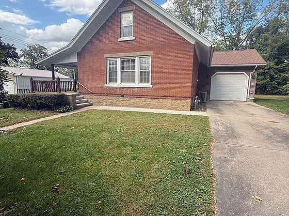 307 2nd St SE