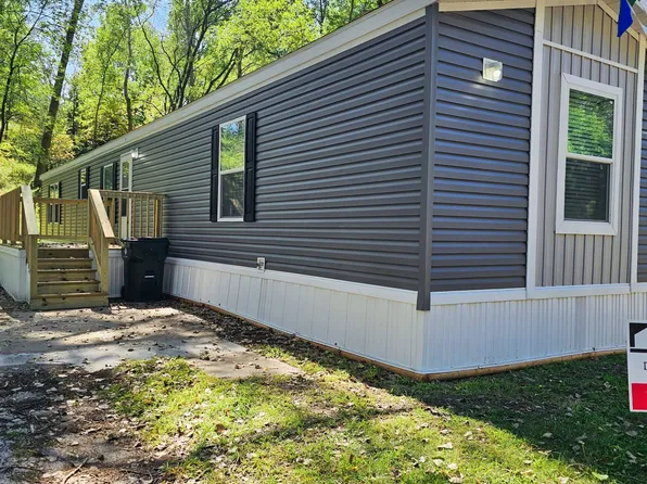 3700 28th St Space 335, Sioux City, IA 51105