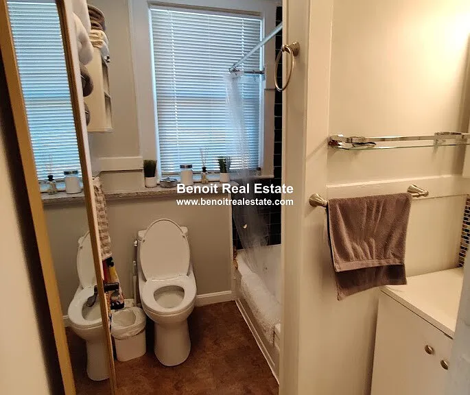 40 Lee St #3 — Photo 9