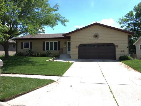 2937 22nd Ave N, Fort Dodge, IA 50501