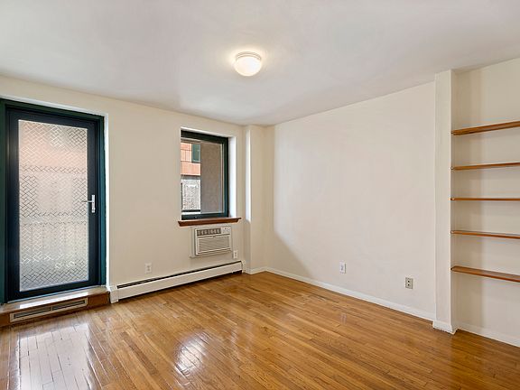 5th image of 325 W 51st St APT 2B