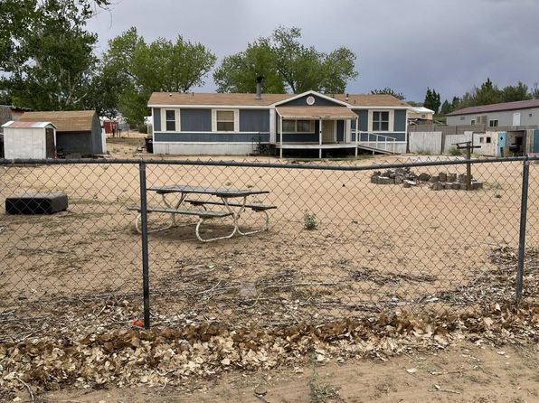 14 Hilda Ln, Los Lunas, NM 87031