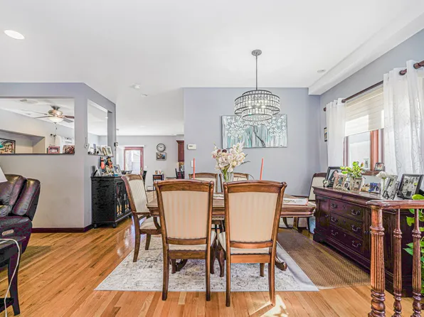 174 Barbara Street image 6 of 37