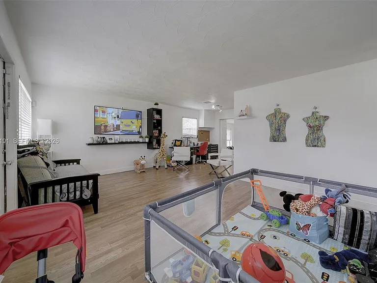 6433 SW 25th St — Photo 22