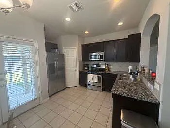 3 bed, 1333 sqft, $1,725 — Photo 4