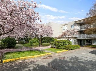 9948 151st St #102, Surrey, BC V3R0V6