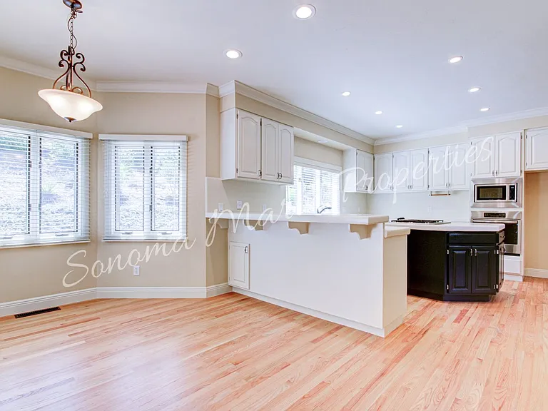 4626 Bennett View Dr — Photo 23