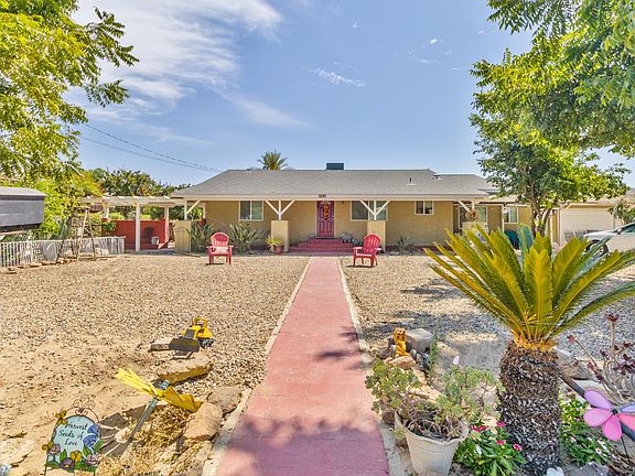 5th image of 3280 McCall Ave