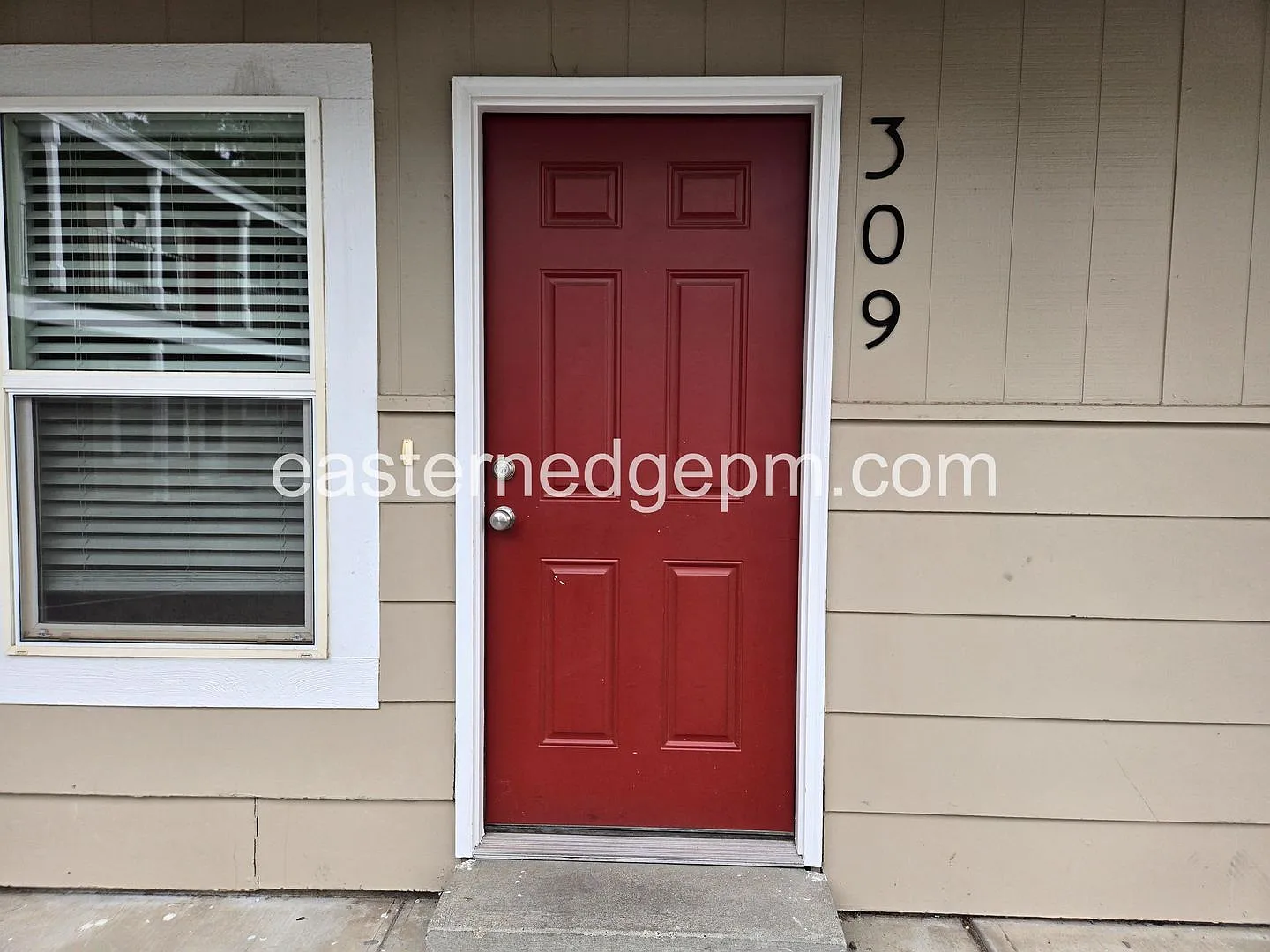 The Pines Apartments — Photo 3