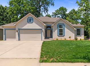 9014 N Saint Clair Ave, Kansas City, MO 64154