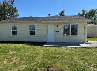 712 Saint Monica Dr, Cahokia, IL